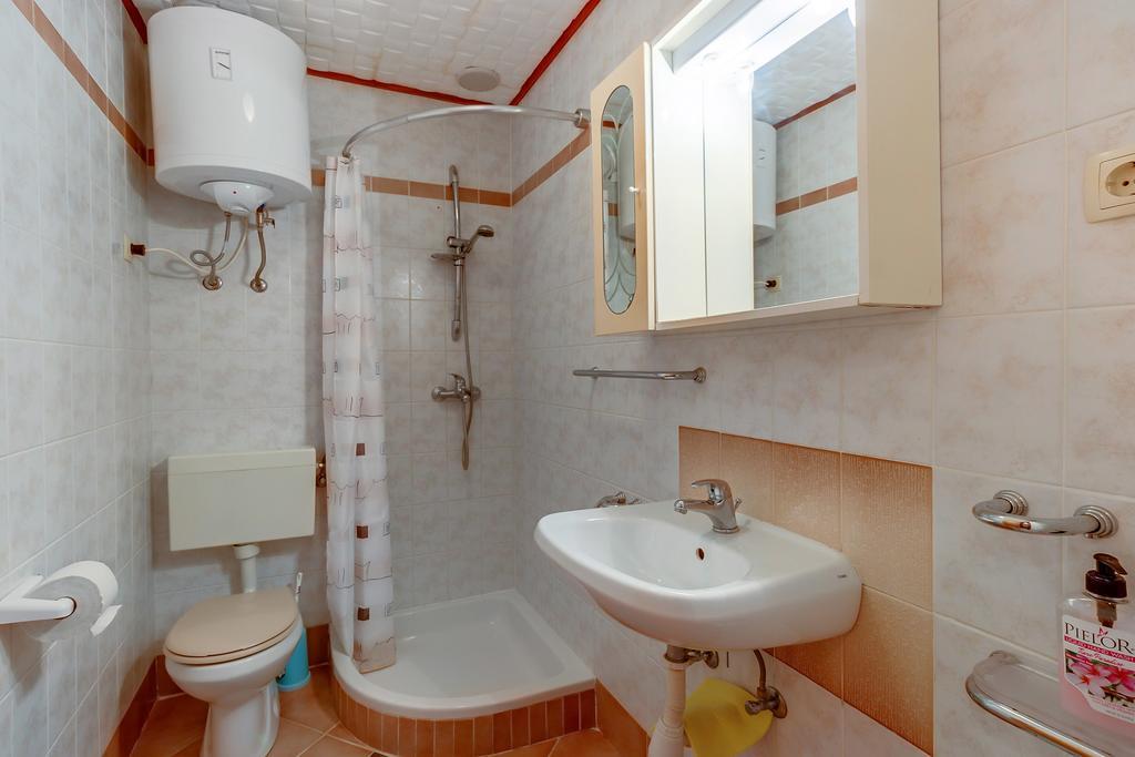 Apartments Josip & Maria Veli Losinj Exterior photo