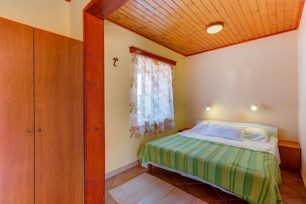 Apartments Josip & Maria Veli Losinj Exterior photo